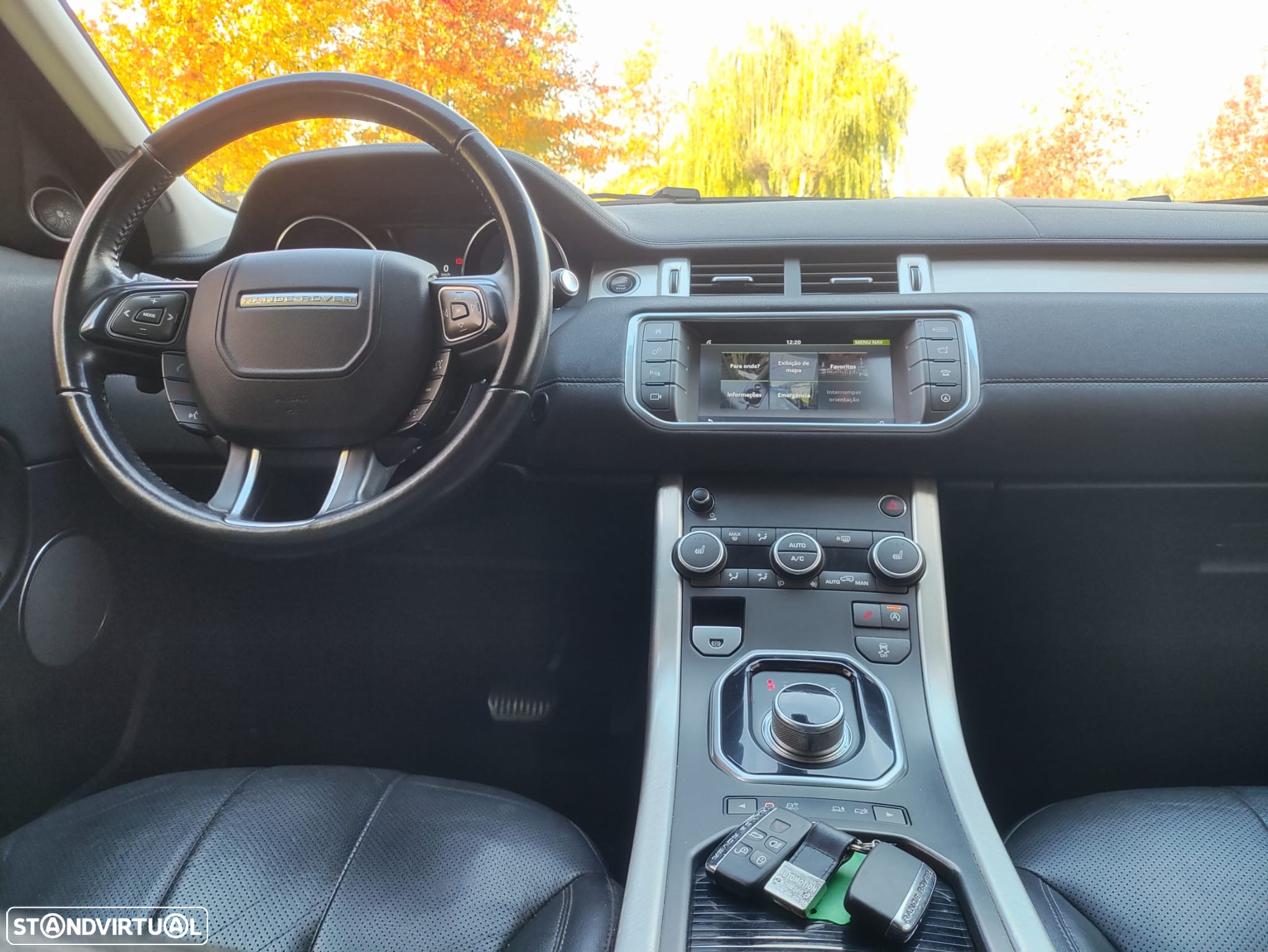 Land Rover Range Rover Evoque 2.0 TD4 SE Dynamic Auto - 21
