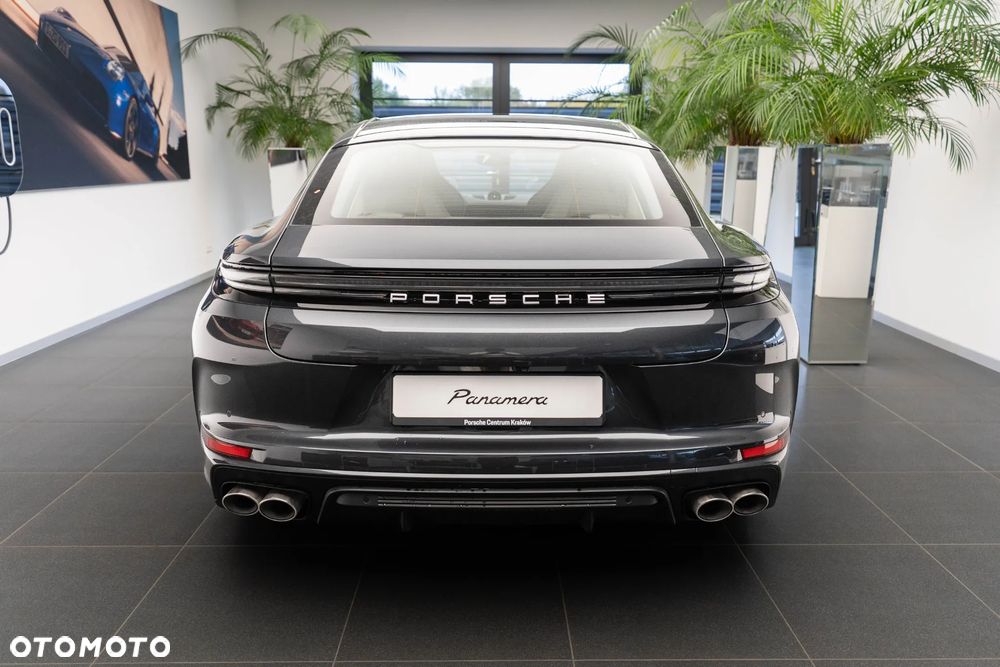 Porsche Panamera 4 E-Hybrid PHEV - 6