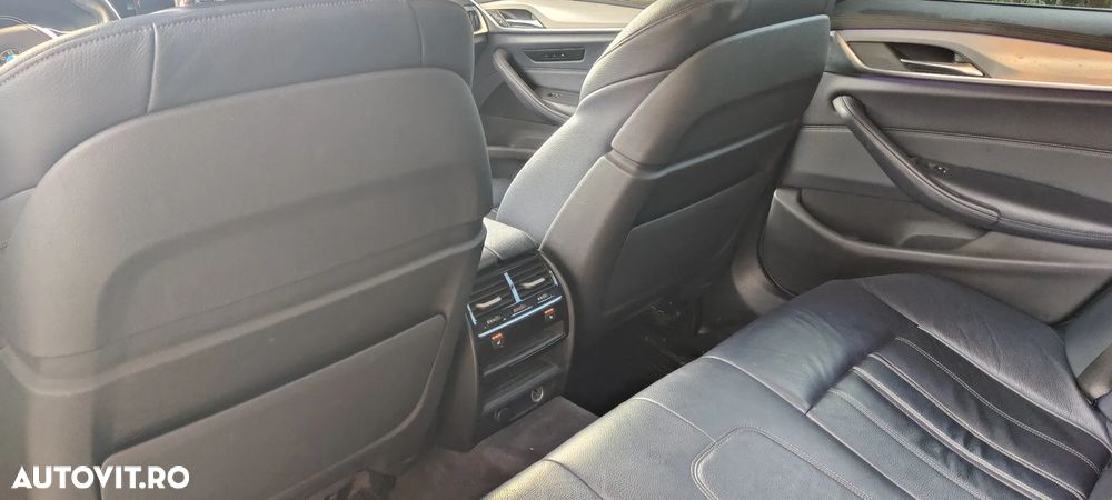 BMW Seria 5 530i xDrive Aut. Luxury Line - 8