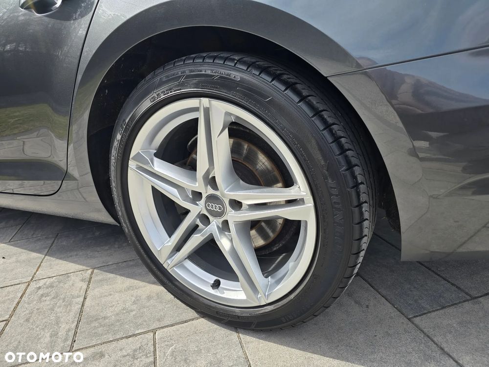 Audi A4 Avant 2.0 TDI S tronic - 36