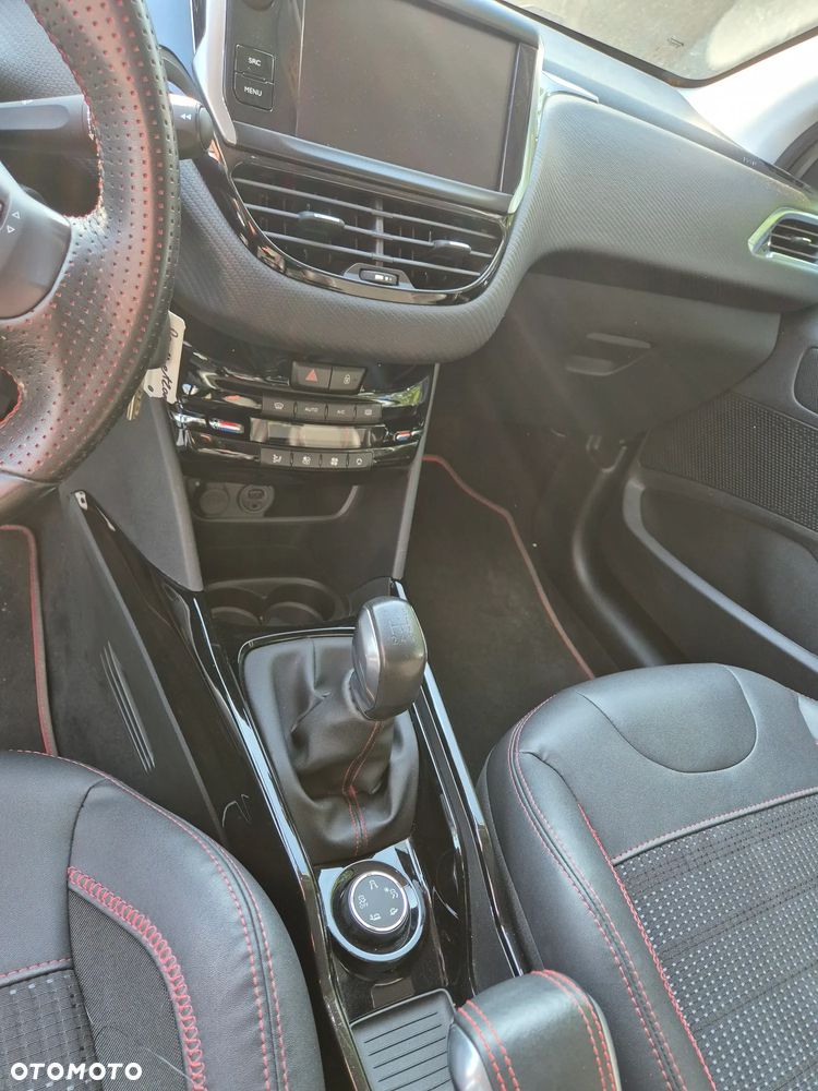 Peugeot 2008 PureTech 110 Stop&Start GT-Line Edition - 10