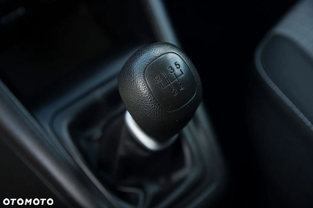 Kia Venga - 31