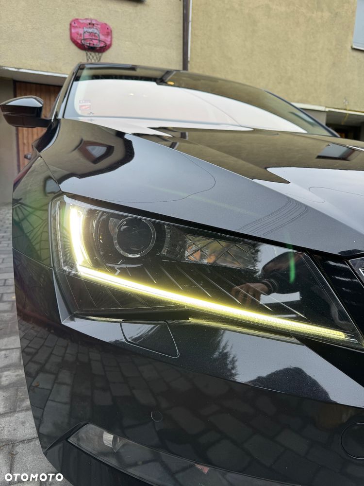 Skoda Superb 2.0 TDI Ambition - 3