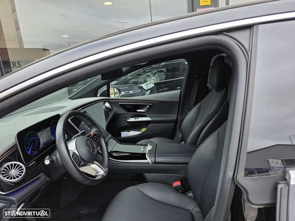 Mercedes-Benz EQE 300 Edition Electric Art - 22