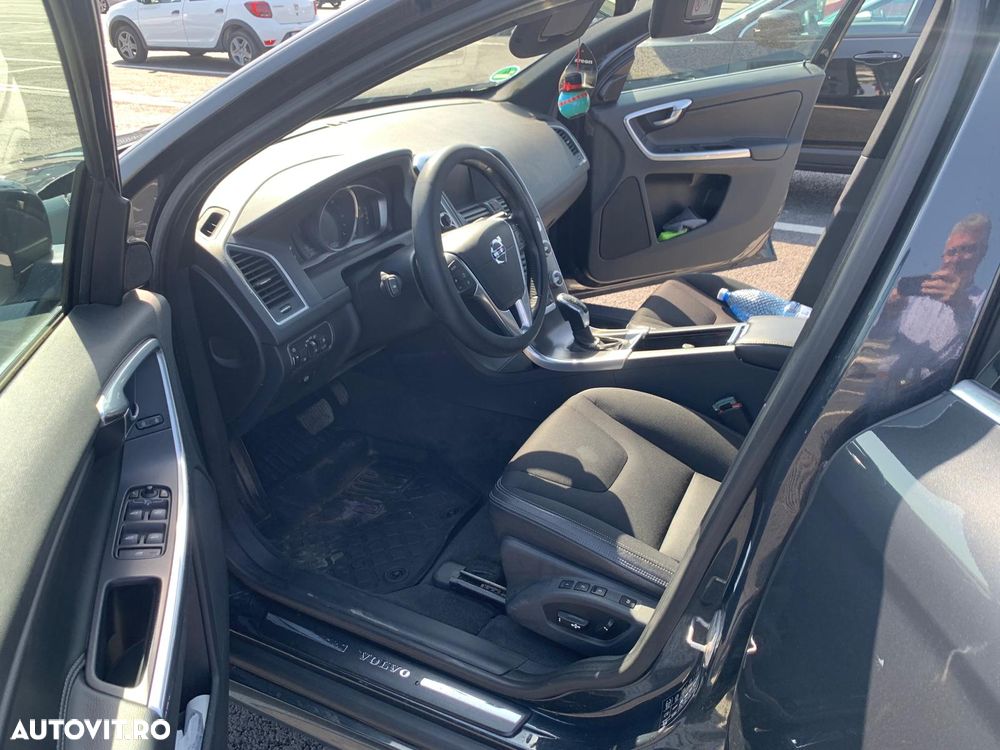 Volvo XC 60 D4AWD Kinetic - 6