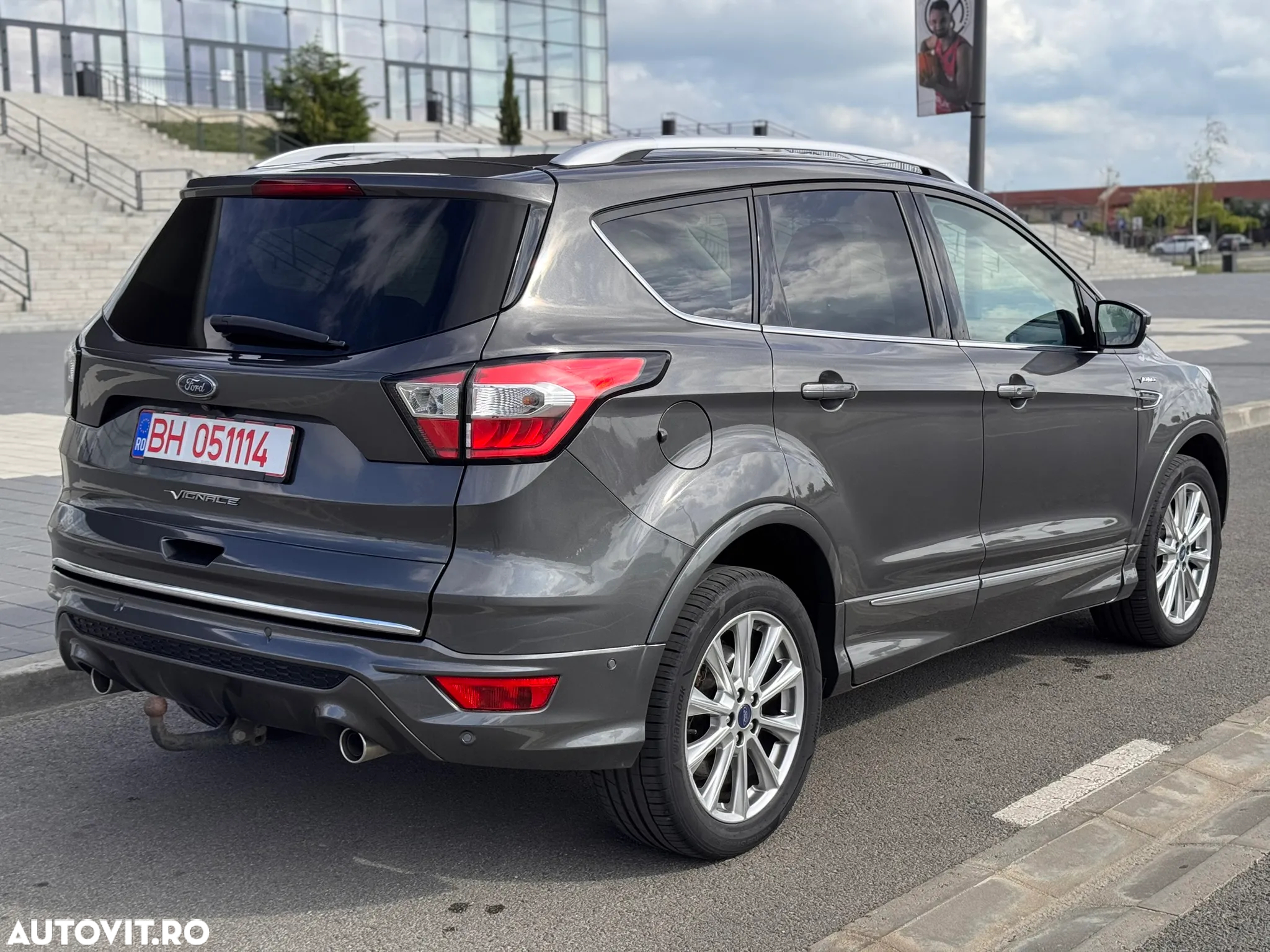 Ford Kuga 2.0 TDCi 4x4 Aut. Vignale - 24