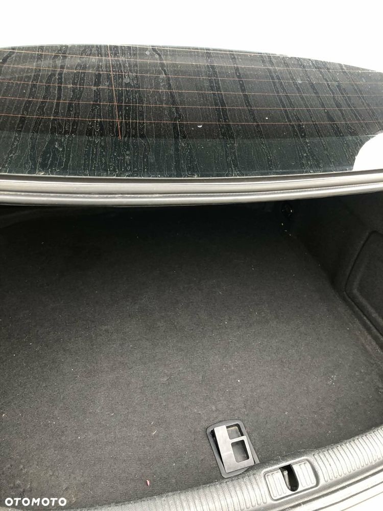 Audi A3 Limousine 1.6 TDI clean diesel Ambiente - 4