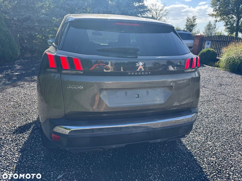 Peugeot 3008 1.6 BlueHDi Active S&S EAT6 - 11