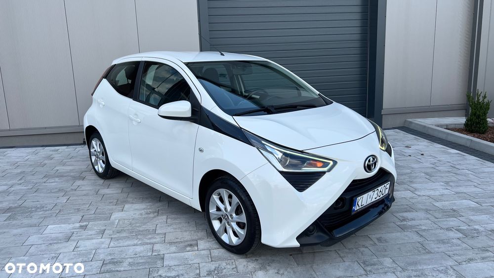 Toyota Aygo 1.0 VVT-i Color Edition - 1