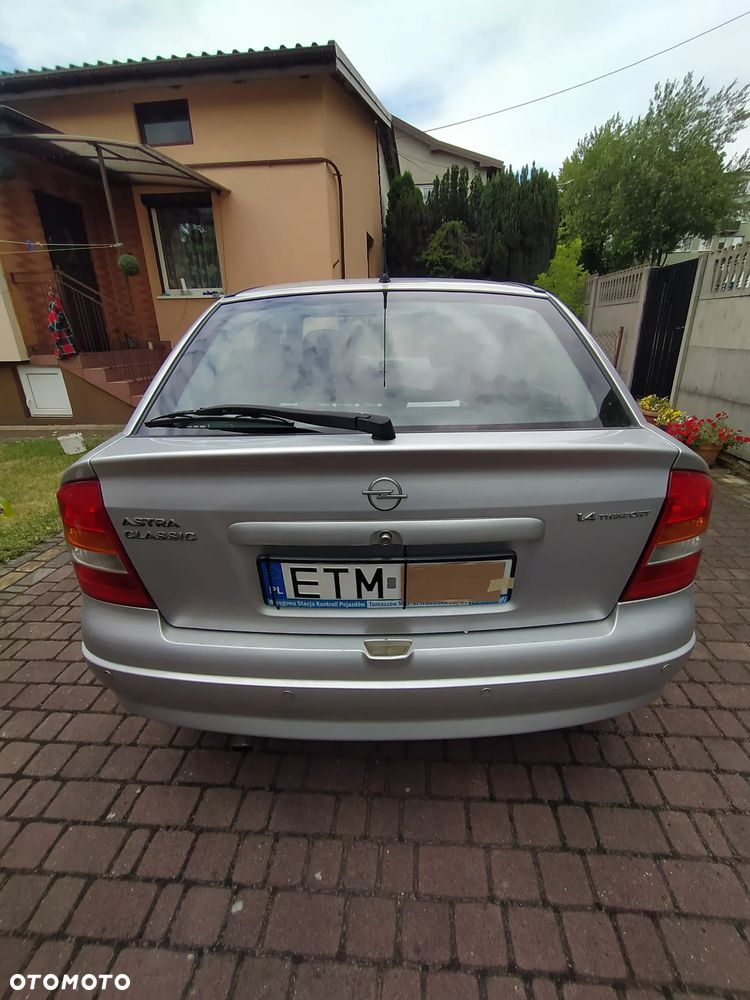 Opel Astra 1.4 - 18