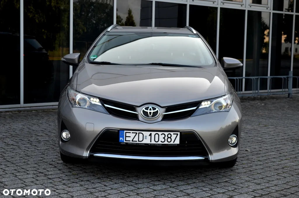 Toyota Auris 1.6 Dynamic - 12