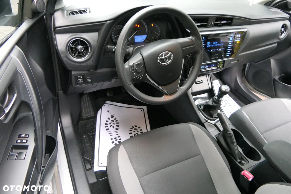 Toyota Auris 1.33 VVT-i Active - 15