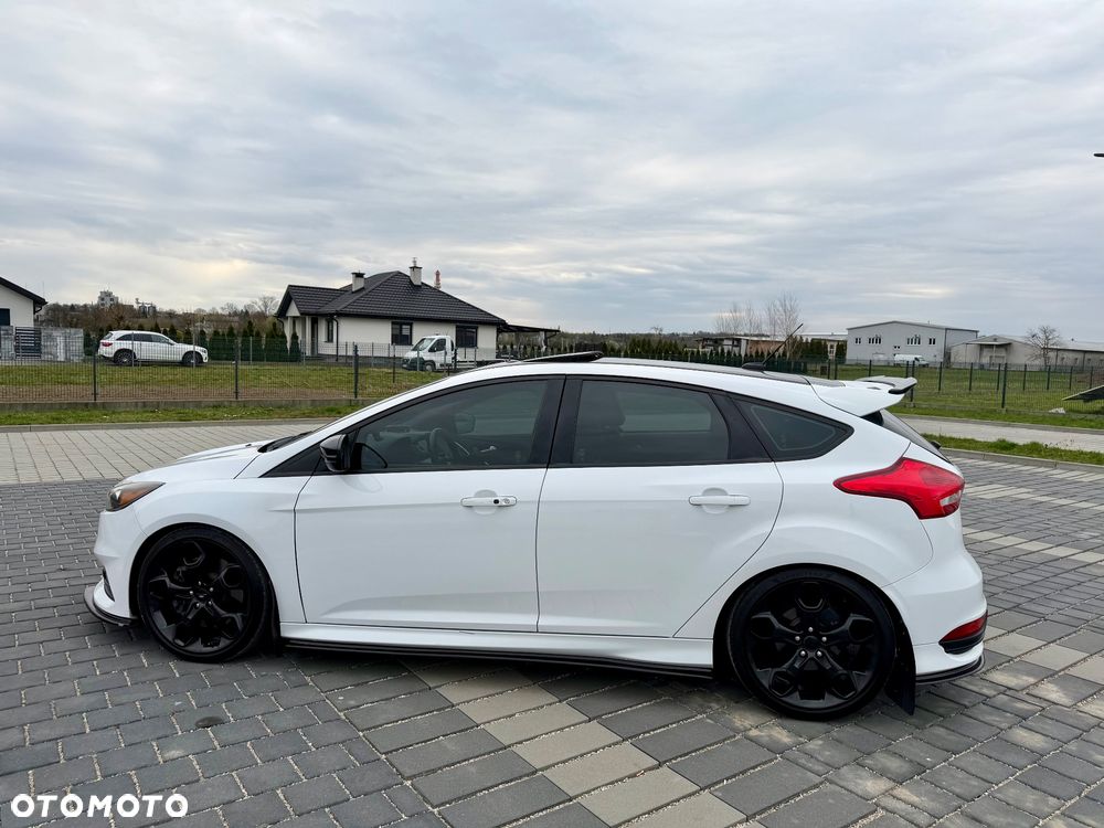 Ford Focus 2.0 EcoBoost ST mit Leder-Sport-Paket - 5