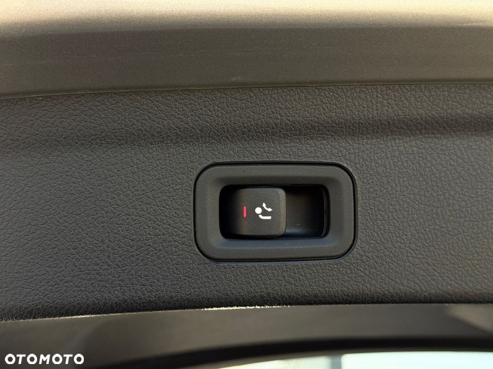 Mercedes-Benz GLE 300 d 4-Matic - 33