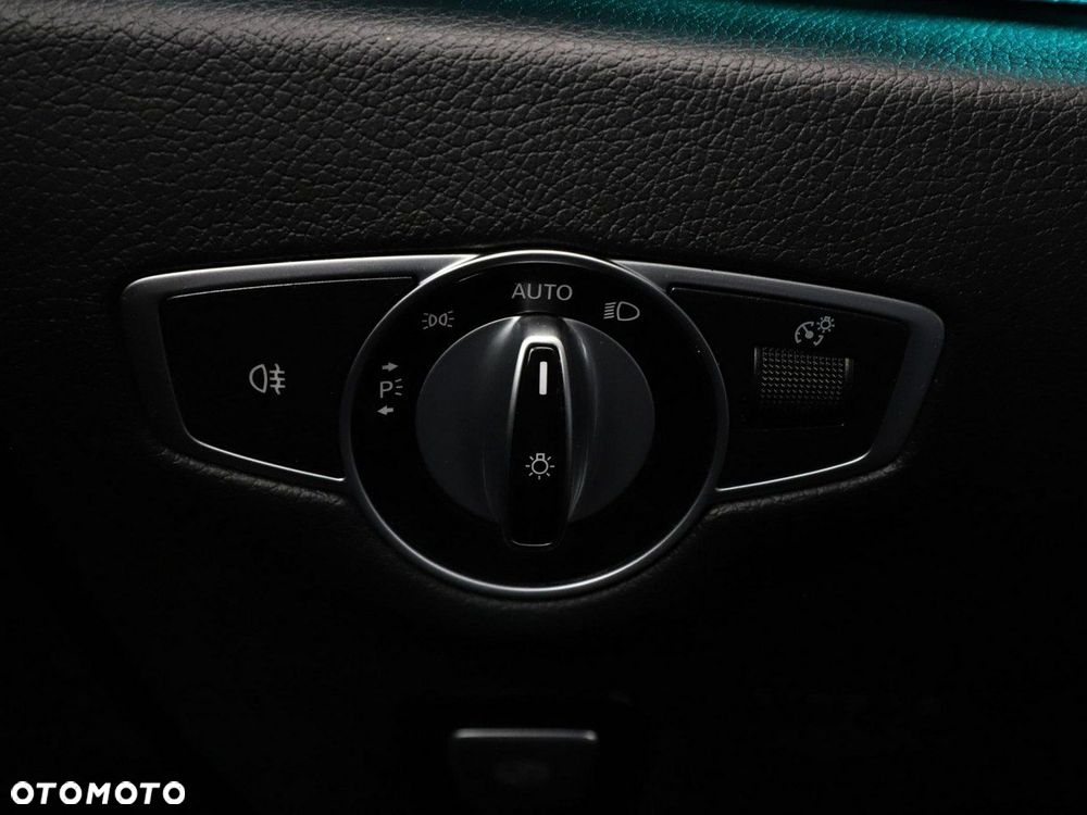 Mercedes-Benz Klasa E - 36