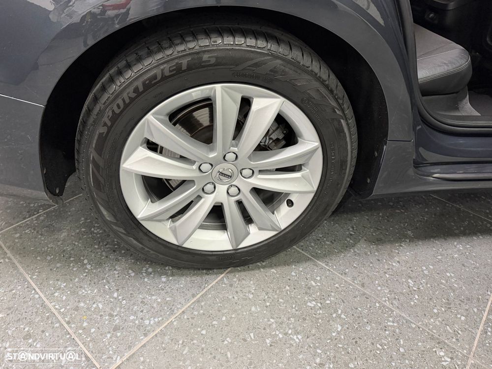 Volvo V60 2.0 D3 Momentum - 14