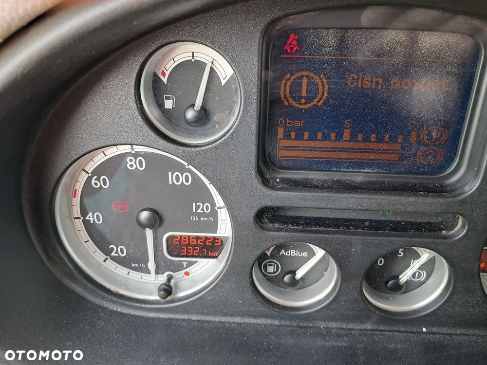 DAF CF - 13