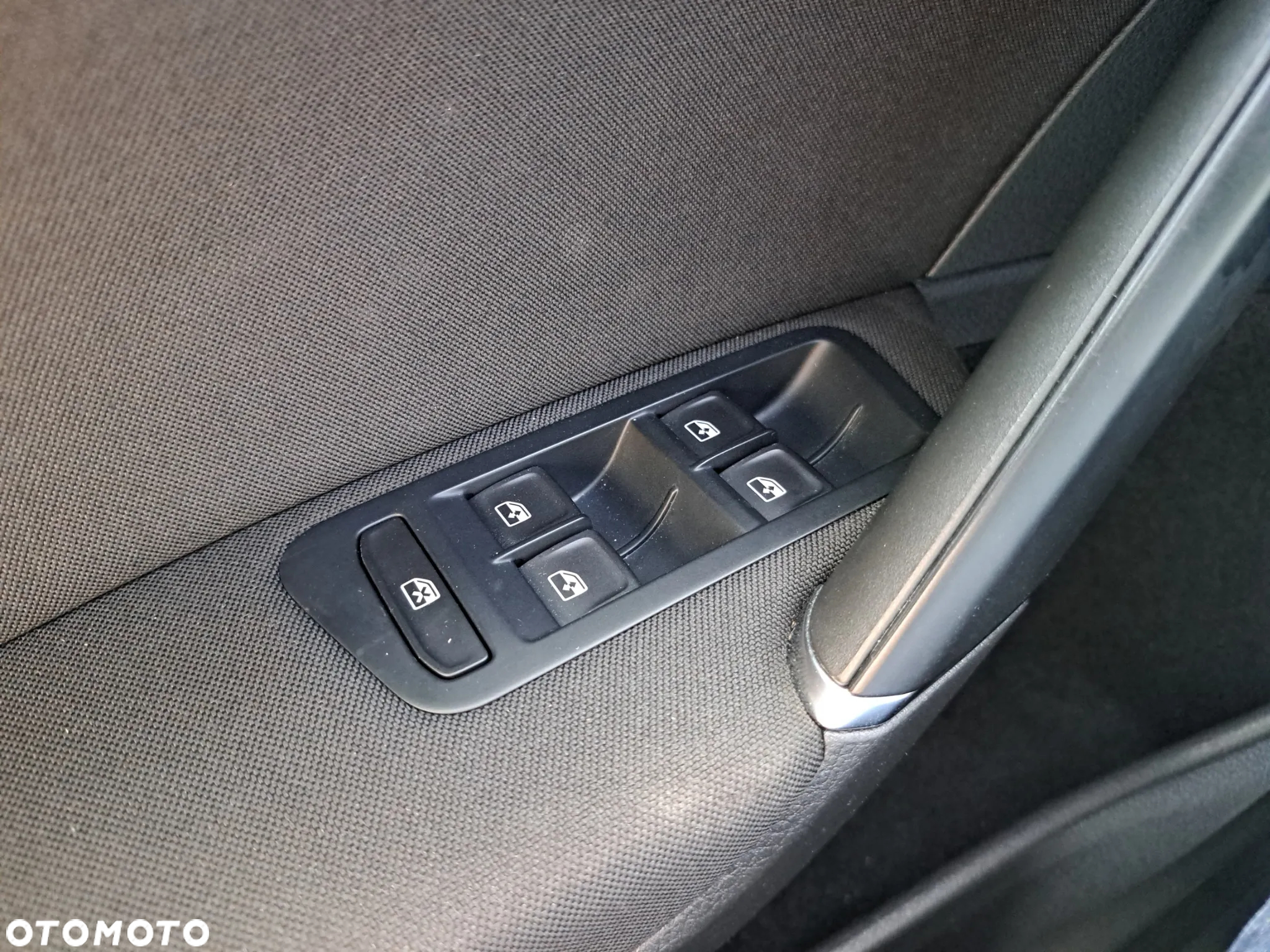 Volkswagen Golf VII 1.6 TDI BMT Comfortline - 14