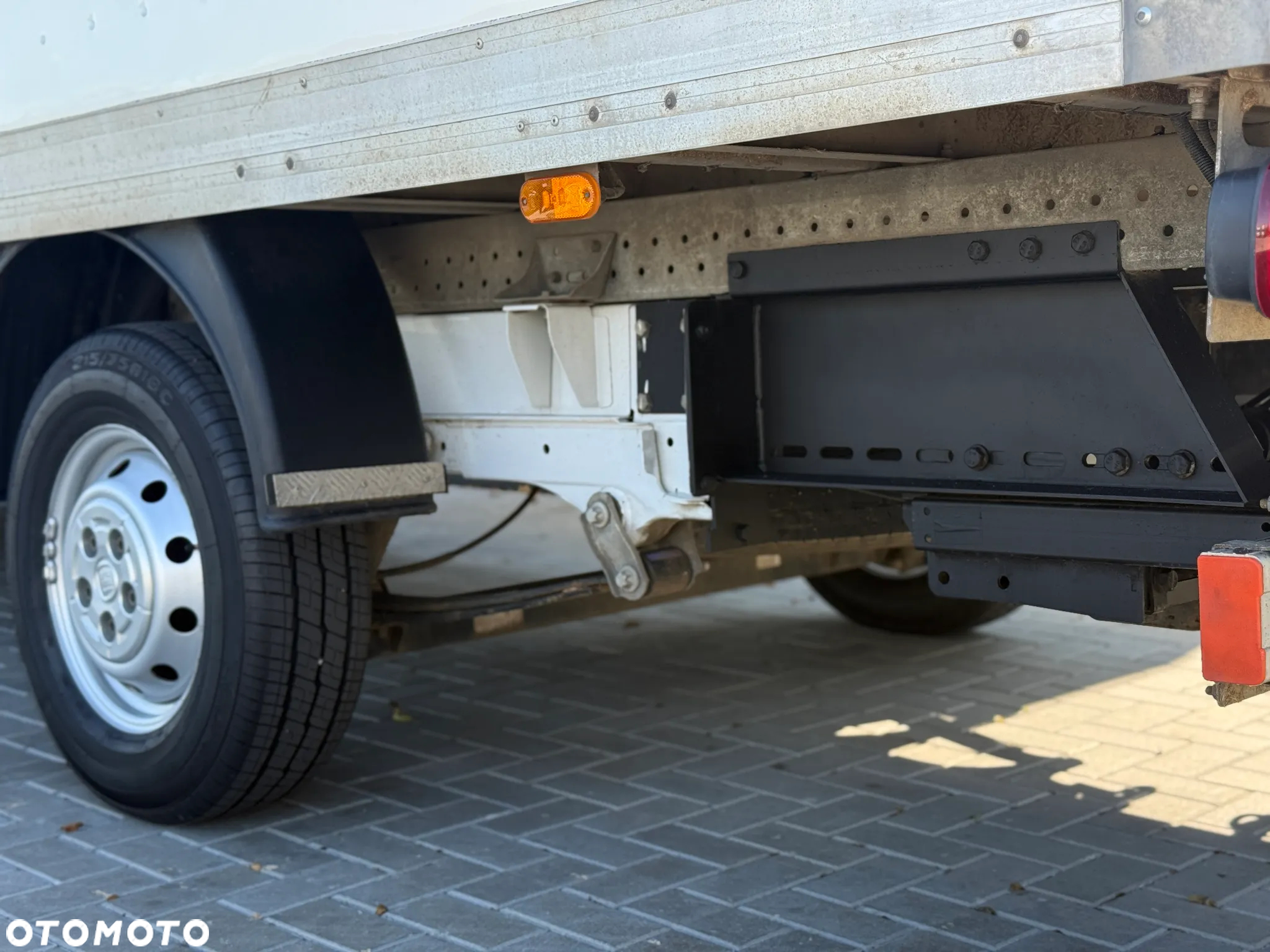 Fiat Ducato 2.3 140KM / Kontener 4,2m 8EP + Winda Dhollandia 750kg / 178.500KM / PO SERWISIE / ZAREJESTROWANY W PL - 22