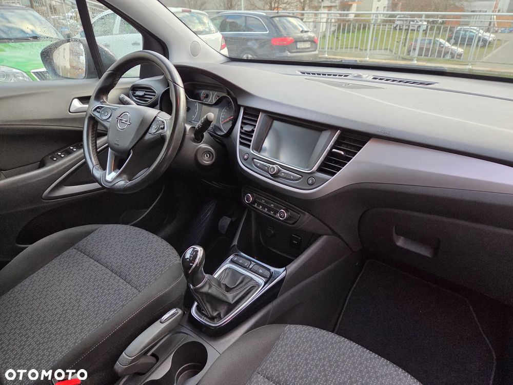 Opel Crossland X 1.2 T Enjoy S&S - 11