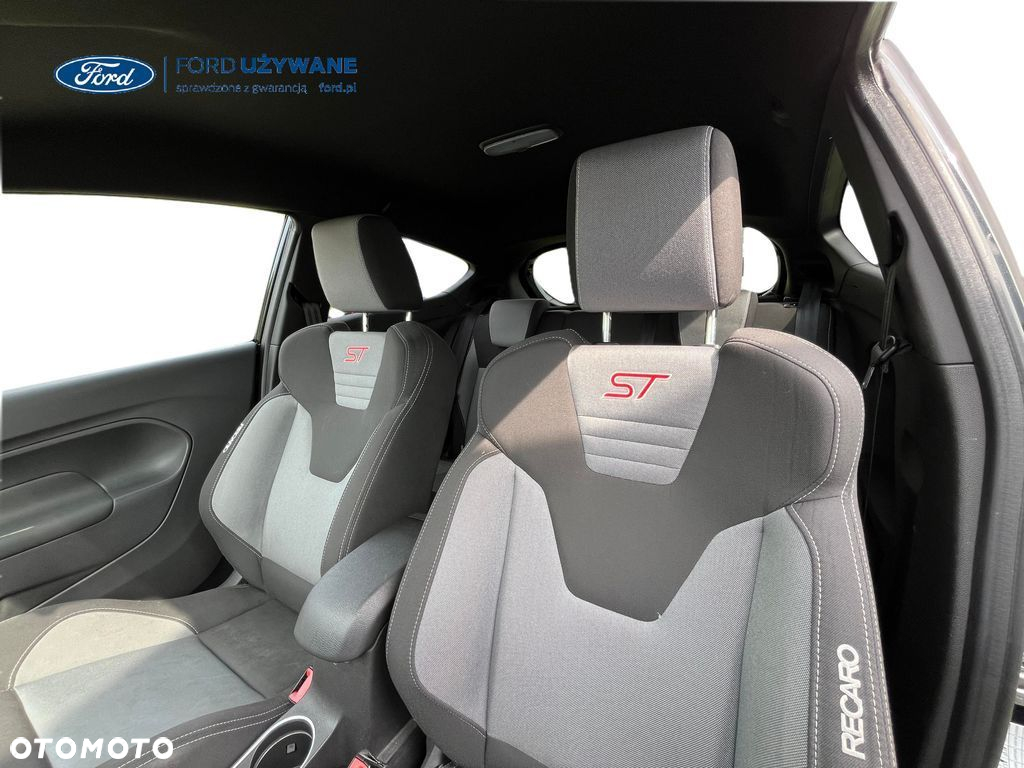 Ford Fiesta ST - 12