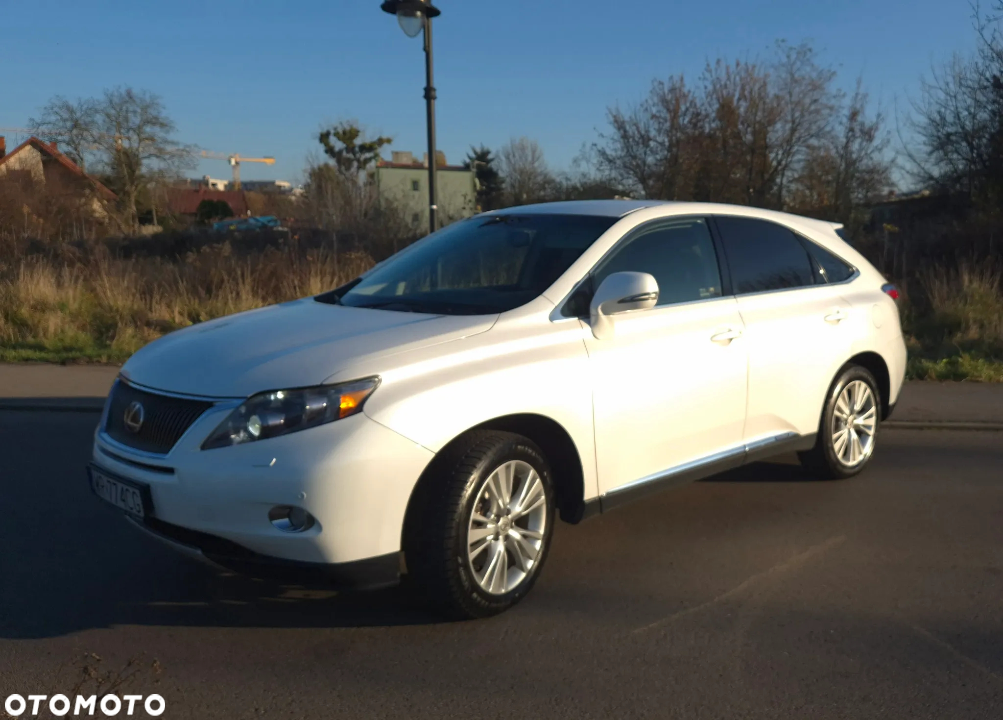 Lexus RX - 4