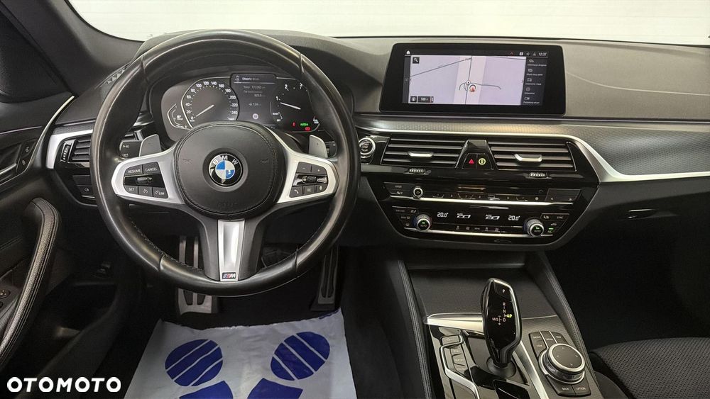 BMW Seria 5 520d xDrive M Sport sport - 14