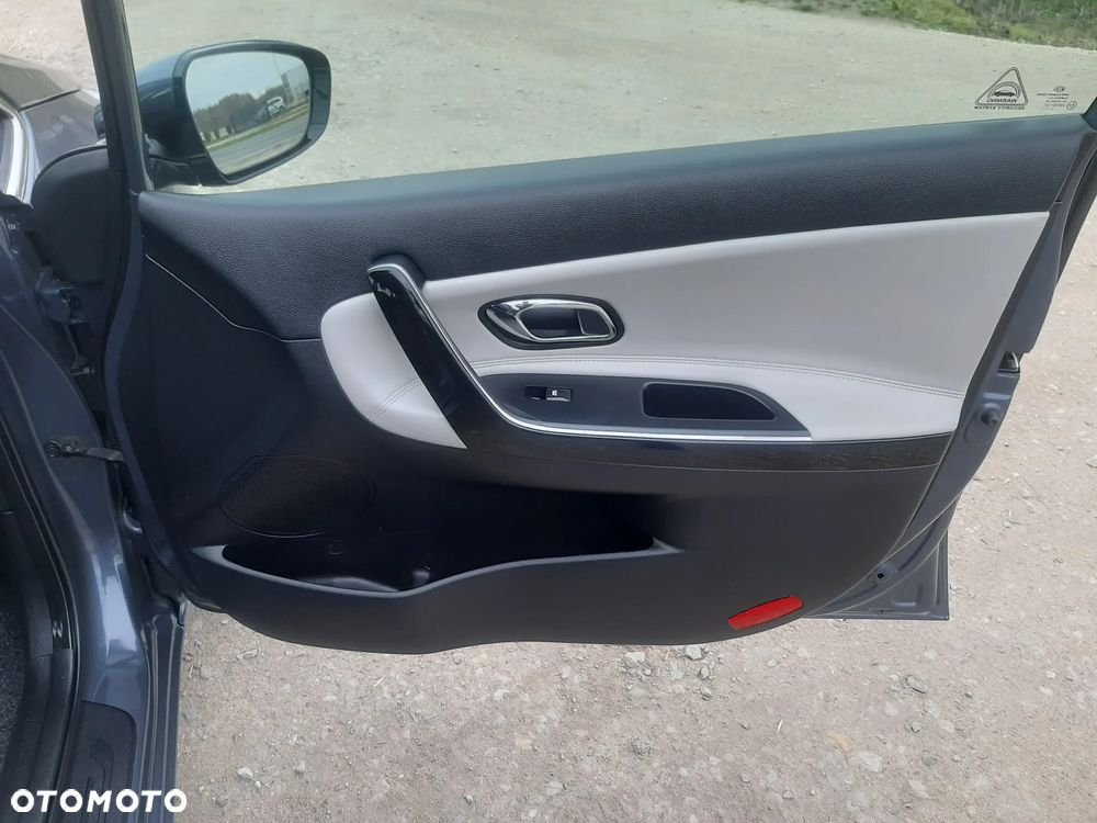 Kia Ceed 1.6 GDI ISG Platinum Edition - 24