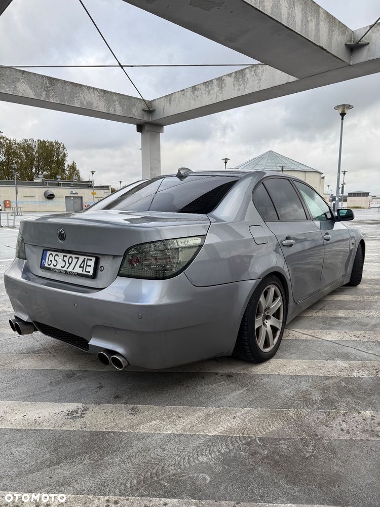 BMW Seria 5 520i - 3