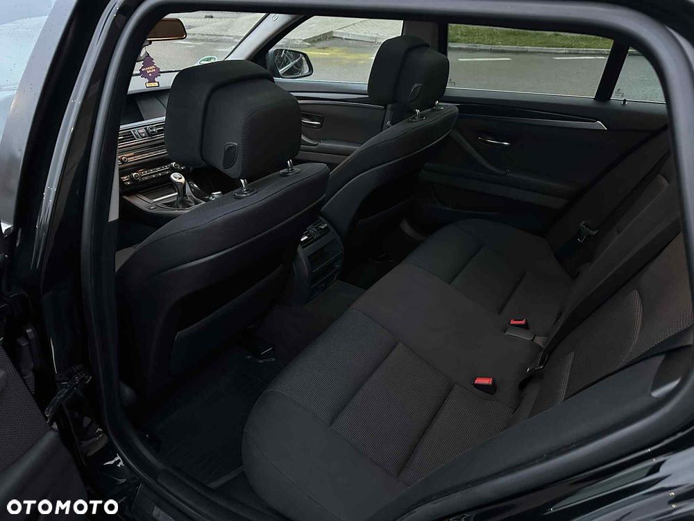 BMW Seria 5 520d - 12