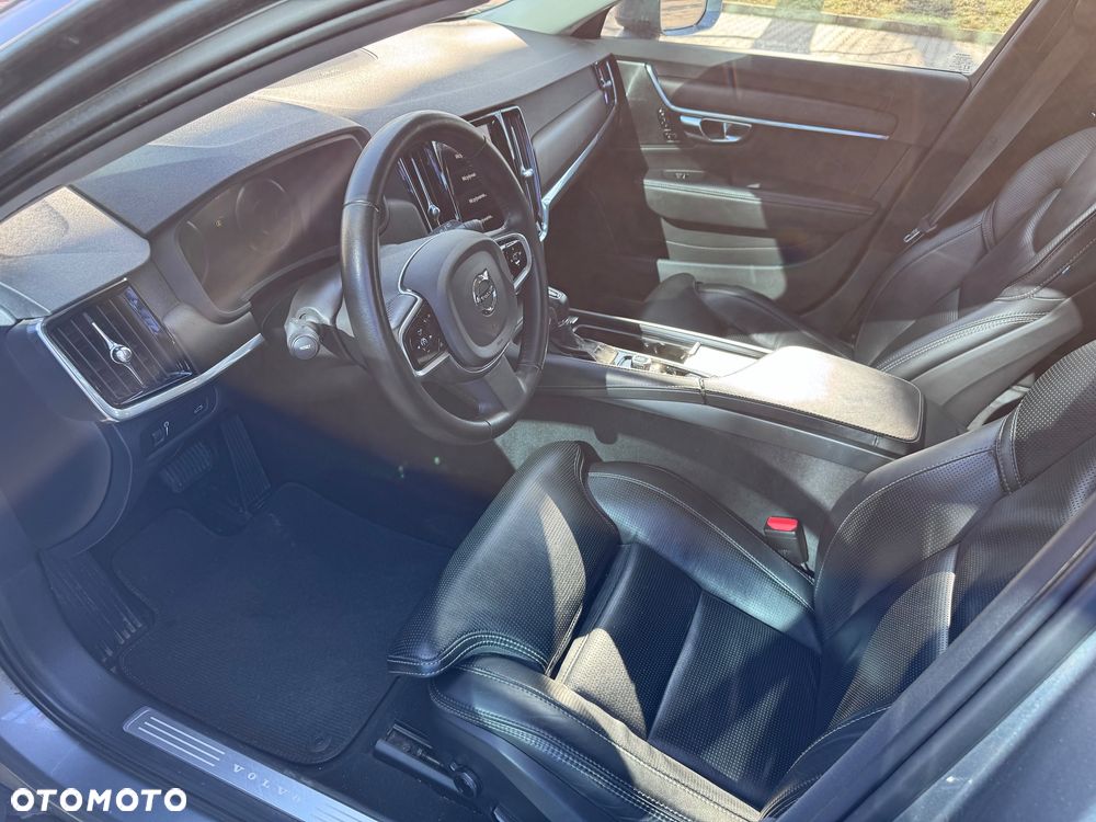 Volvo V90 D5 AWD Momentum Pro - 6