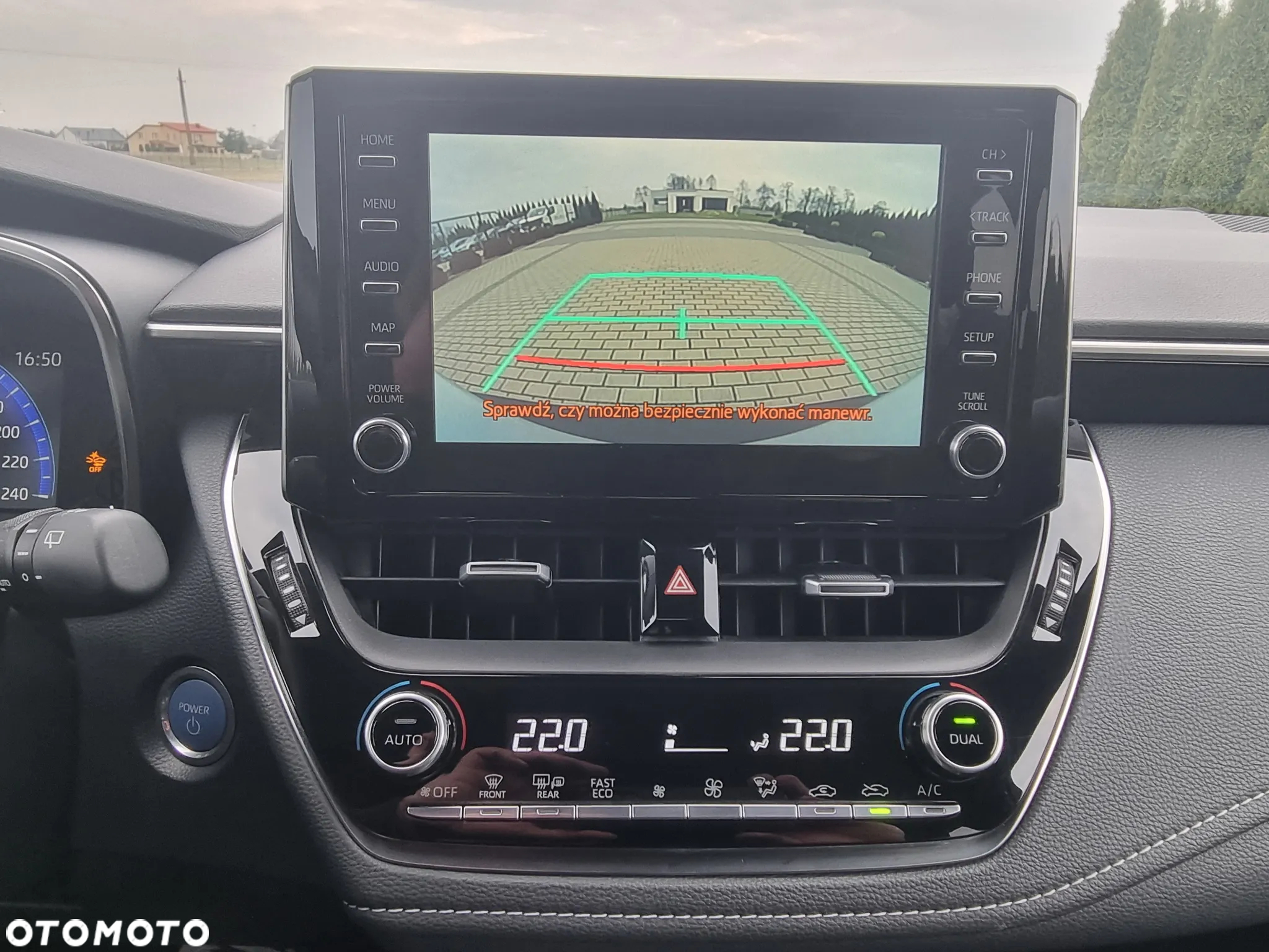 Toyota Corolla 1.8 Hybrid Comfort - 14
