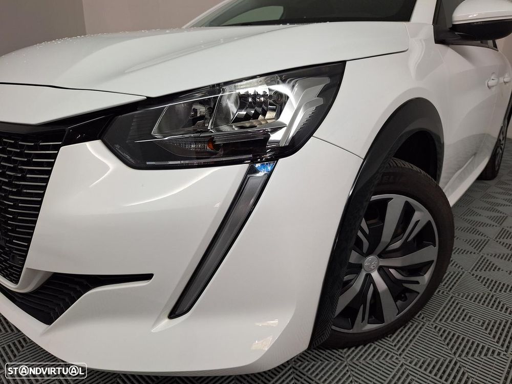 Peugeot e-208 Active Pack - 11