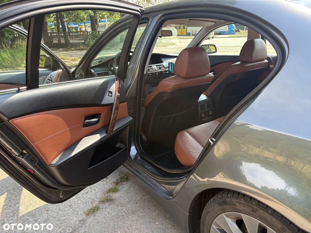 BMW Seria 5 - 12