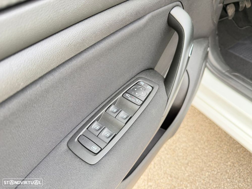 Renault Mégane 1.5 Blue dCi Zen - 23