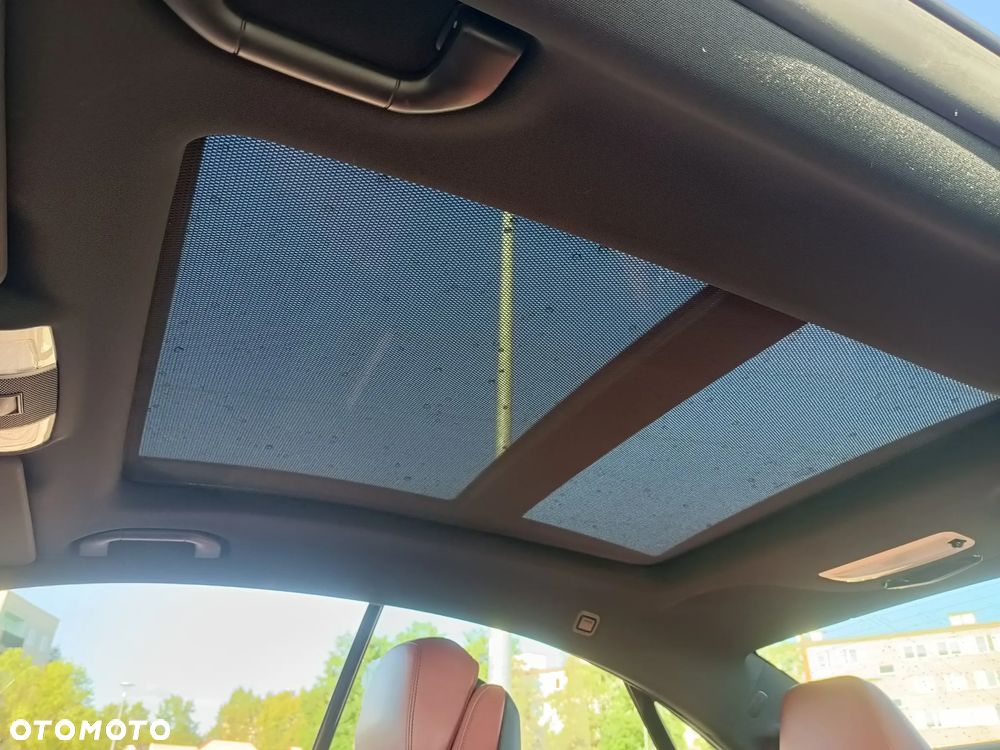 Mercedes-Benz Klasa E 250 CGI BlueEFFICIENCY Automatik Elegance - 16