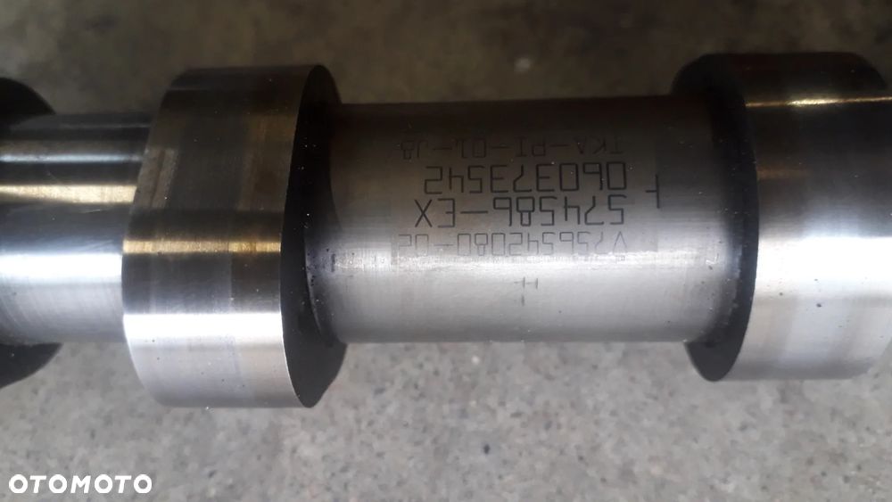 wałek rozrządu wydechowy V756542080 Citroen c4 I lift 1.6 VTI 5FW - 1