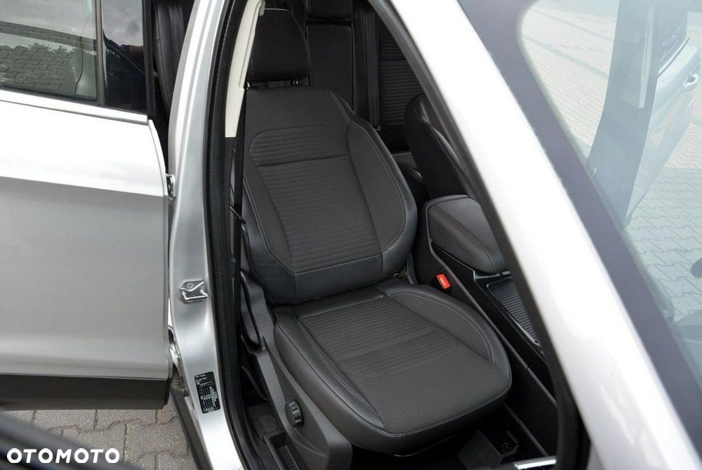 Ford Kuga 2.0 TDCi 4x4 Titanium - 20