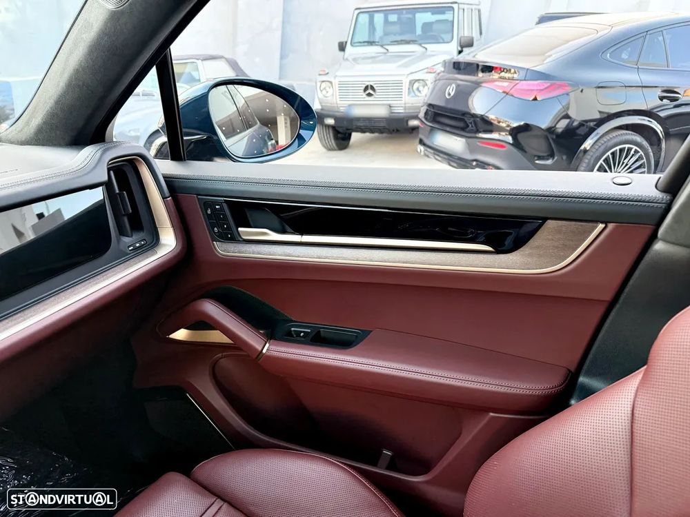 Porsche Cayenne Turbo E-Hybrid - 22