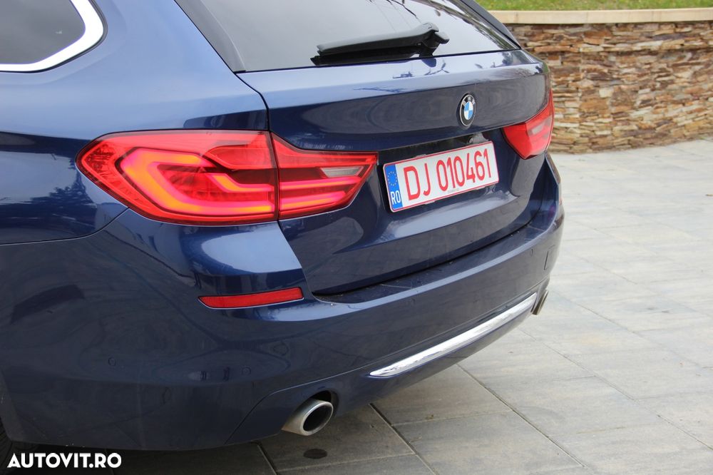 BMW Seria 5 530d xDrive Touring Aut. Luxury Line - 18