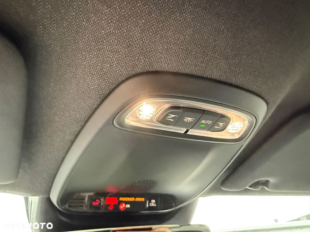 Volvo XC 40 D3 R-Design - 22