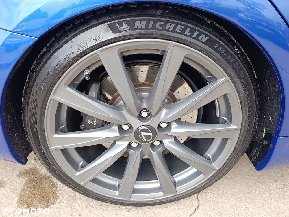 Lexus IS F Sport - 31