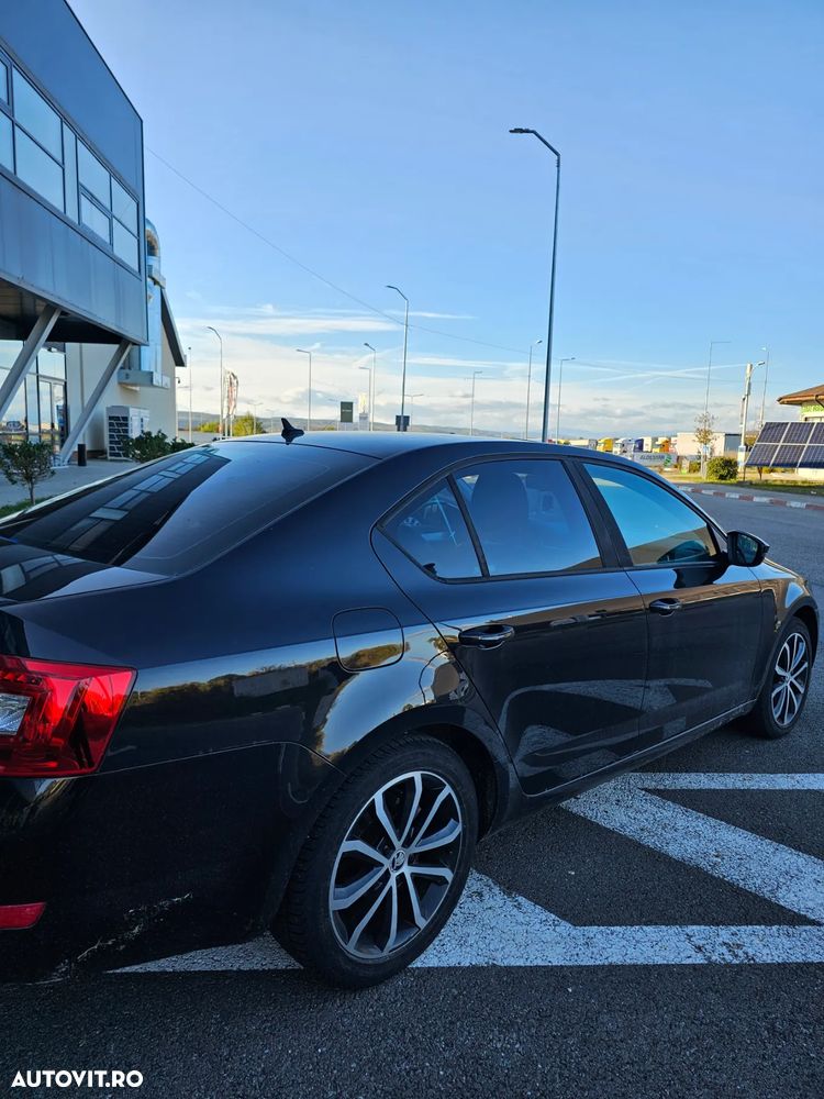 Skoda Octavia 1.6 TDI GREENLINE - 4