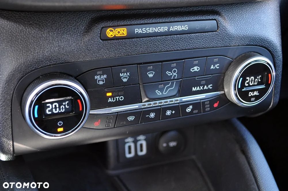 Ford Kuga - 23