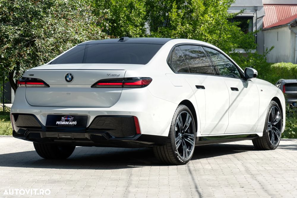 BMW Seria 7 740d xDrive MHEV - 4