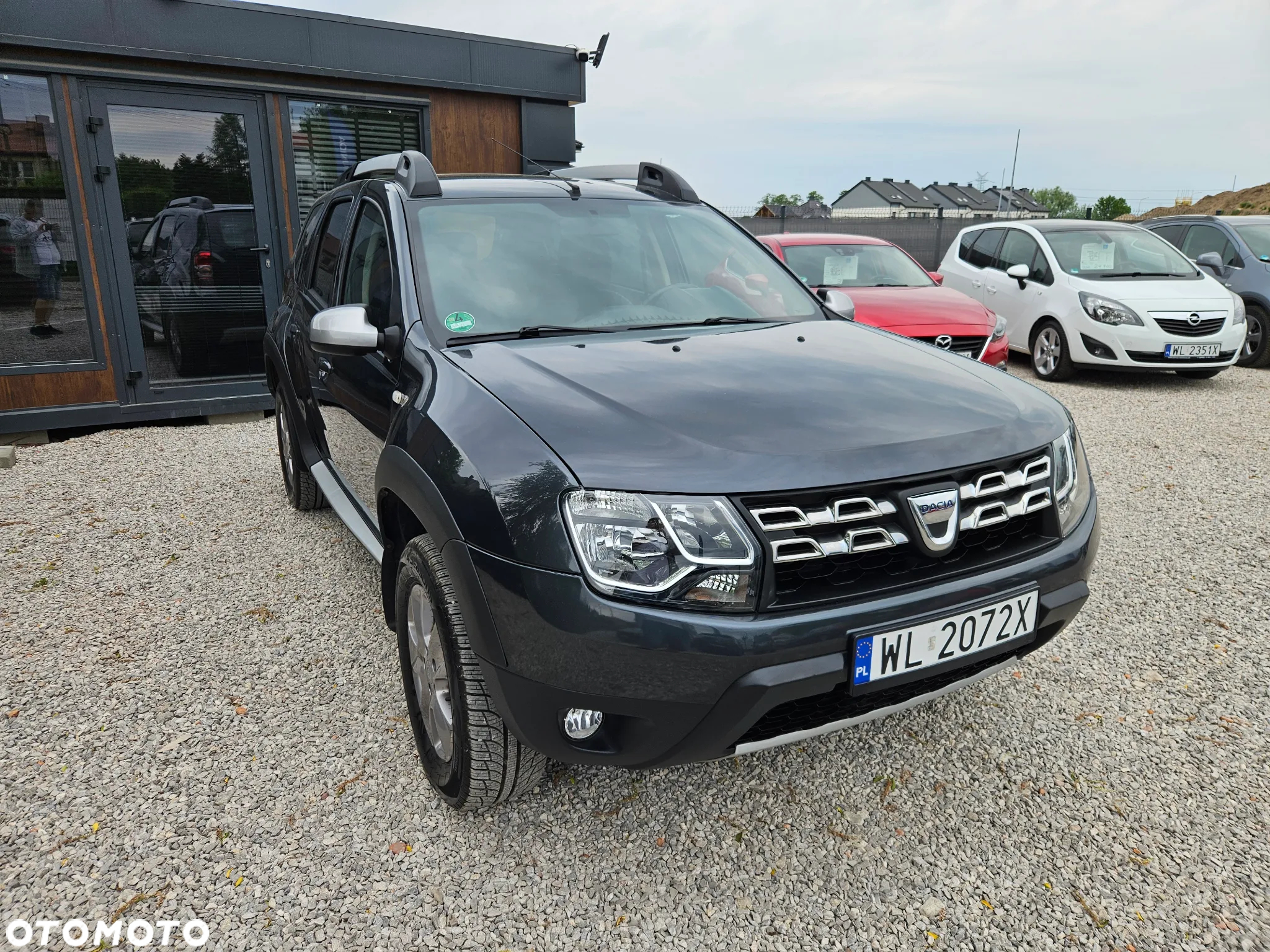 Dacia Duster 1.6 SCe Essential - 11