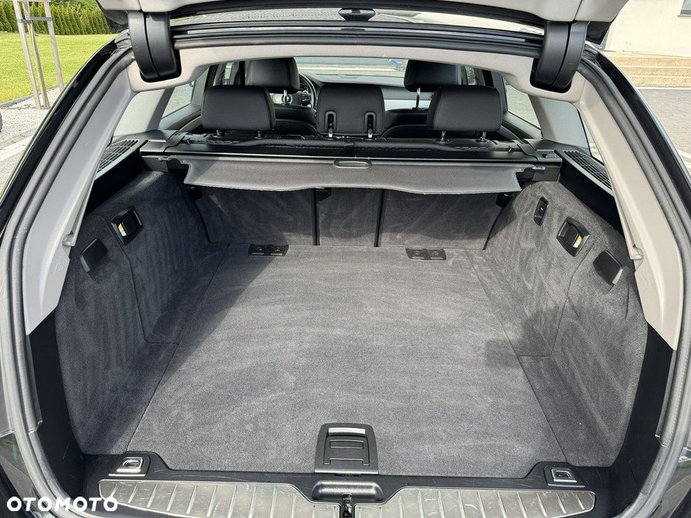 BMW Seria 5 520d - 26