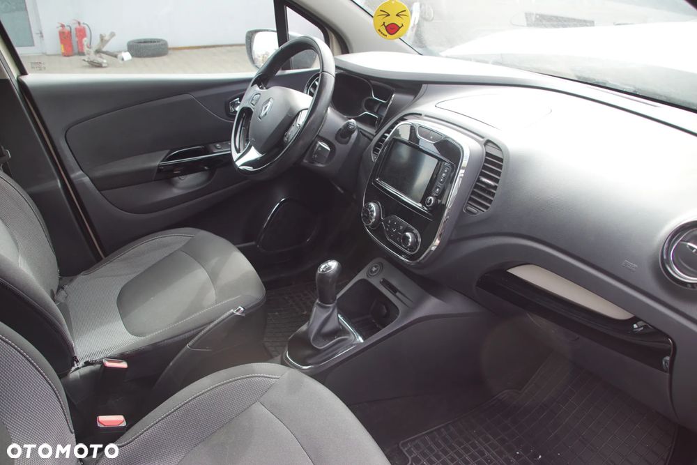 Auto na części - Renault Captur I 1.5 DCI 90 KM K9K628 JR5332 BIXND 2015R Silnik Skrzynia Drzwi Błotnik Klapa Zderzak Klamka Lusterko Szyba Lampa Deska Kokpit Sterownik Moduł Czujnik Licznik Wyświetlacz Panel Kierownica - 15