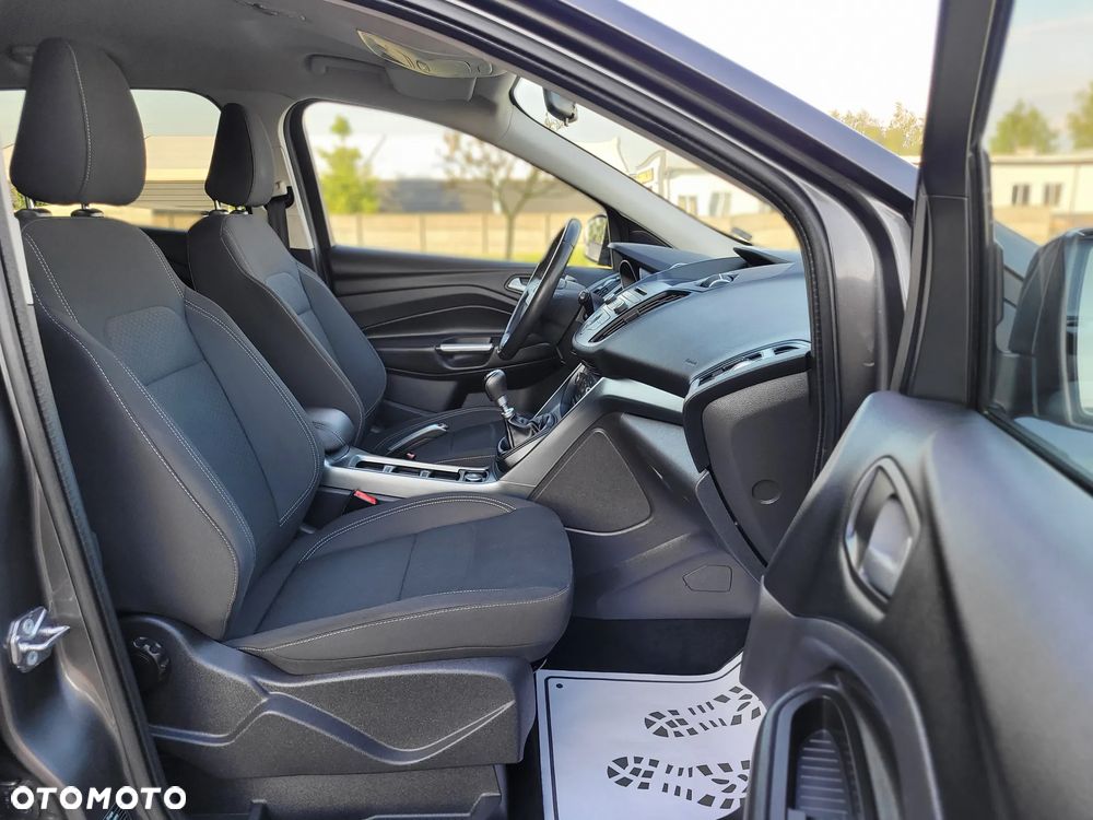 Ford Kuga - 15