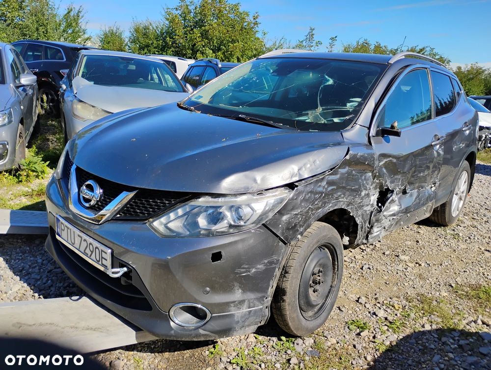 Nissan Qashqai - 2